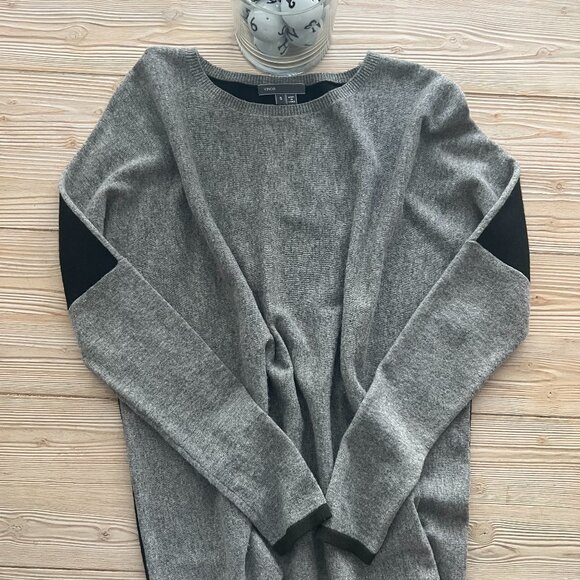 Vince Sweaters - Vince Cashmere Black Colorblock Sweater – Size Small – Classic & Chic